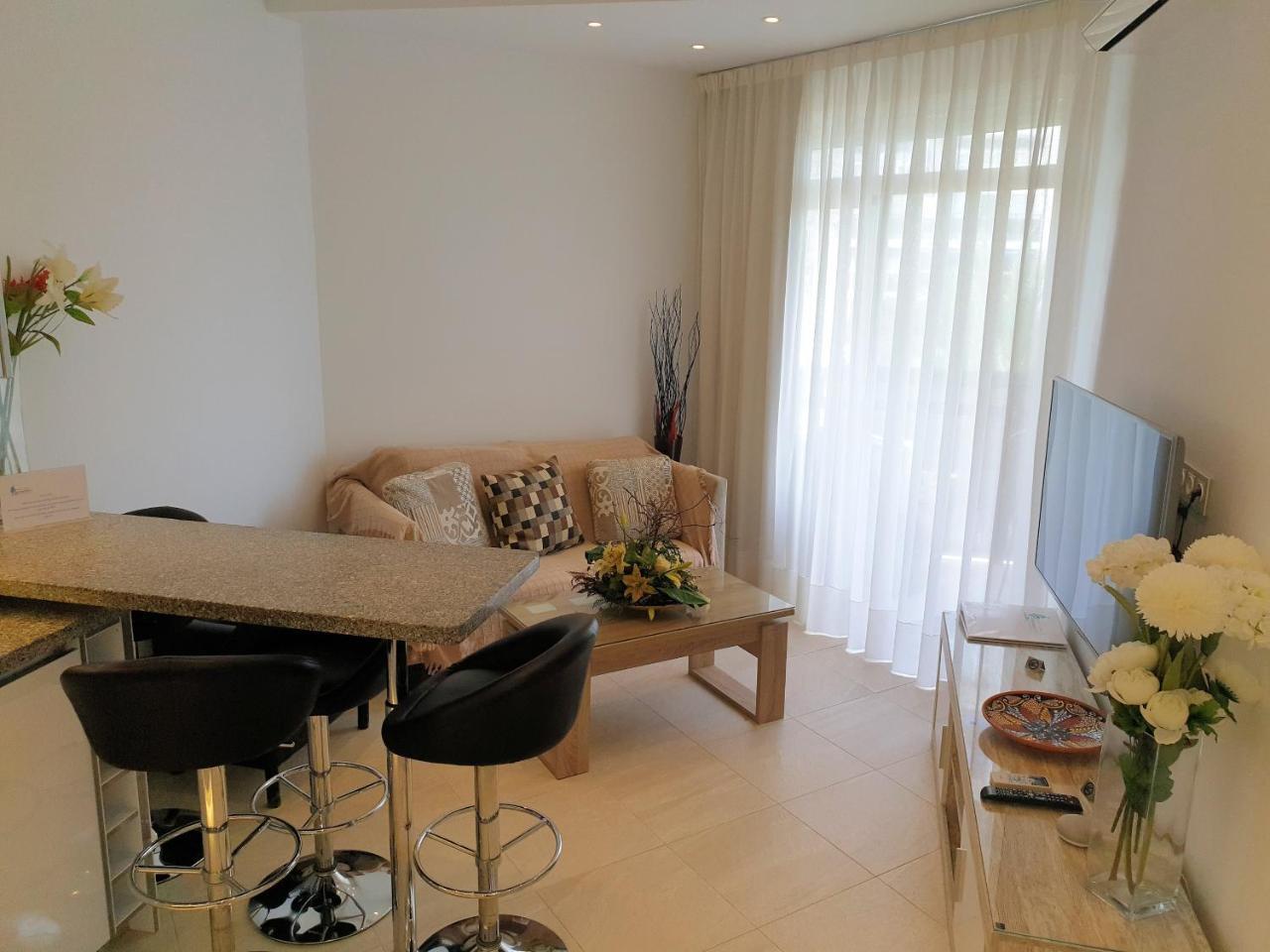 Skol Apartments Marbella Exterior photo